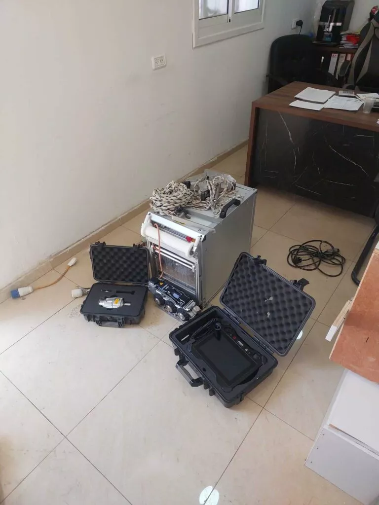 איתור נזילות על ידי צילום איתור נזילות על ידי צילום