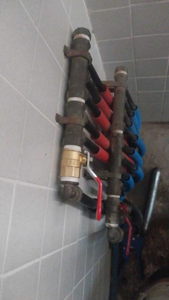 החלפת צנרת אינסטלטור יצאת צדיק בתל אביב (1) החלפת צנרת אינסטלטור יצאת צדיק בתל אביב (1)